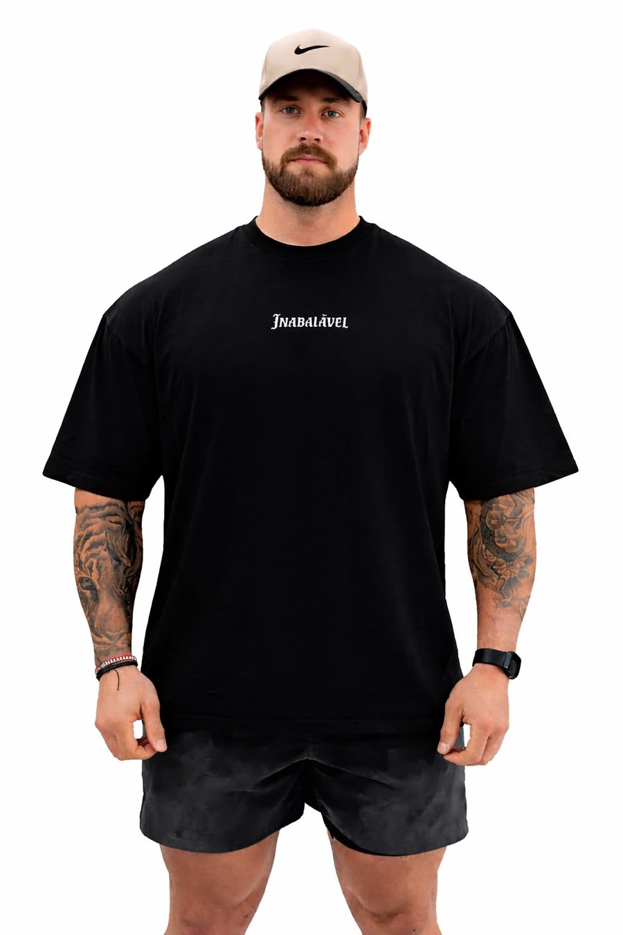Camiseta oversized preta com logo Inabalável no peito